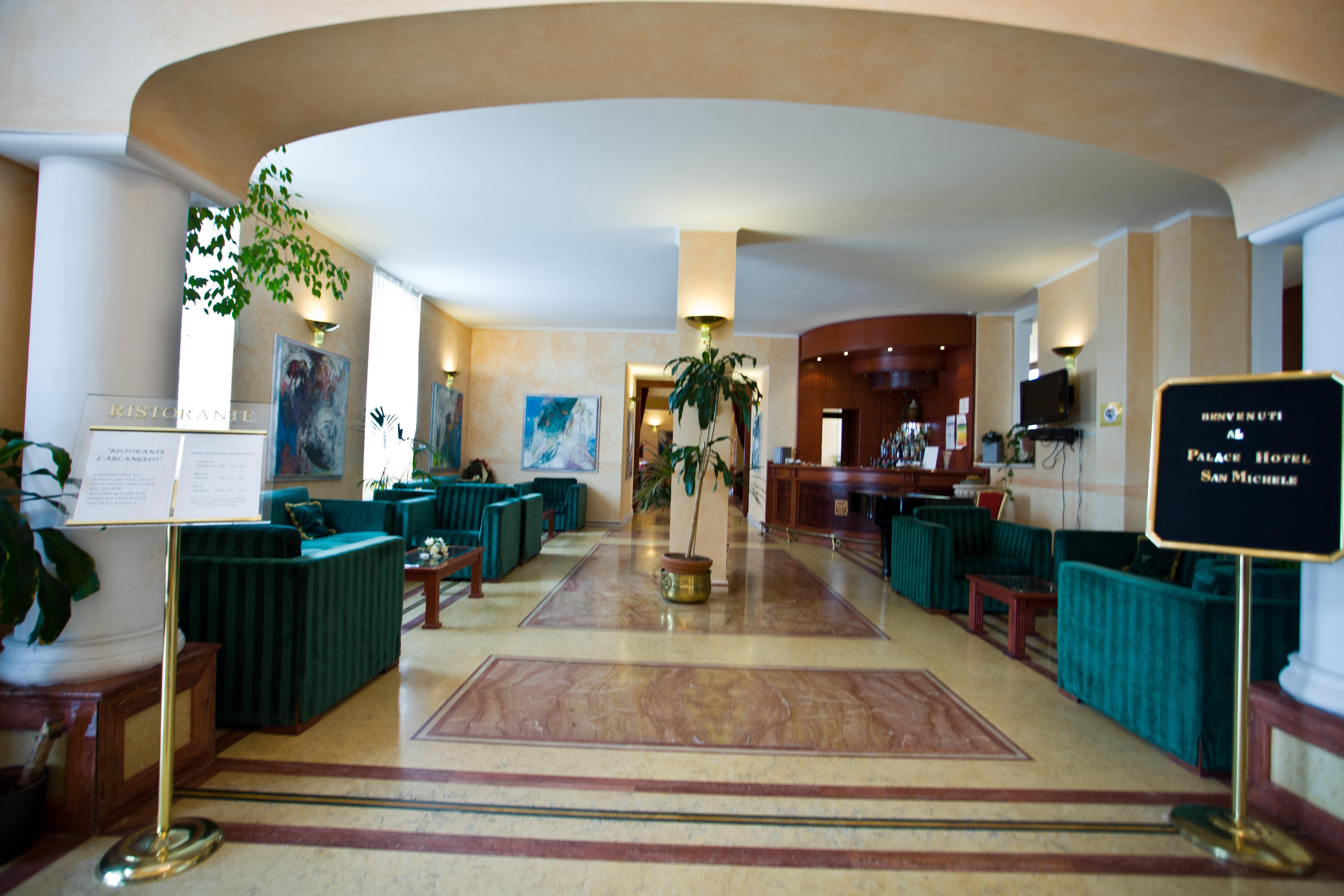 Palace Hotel San Michele Monte SantʼAngelo Kültér fotó